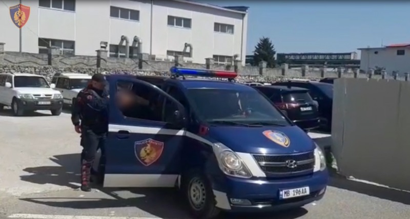 Milot/ Mes vreshtit kishte dhe kanabis, prangoset 53-vjeçari 800 0 5ad336ab37c609bdca0fa7f80c6e9a6d