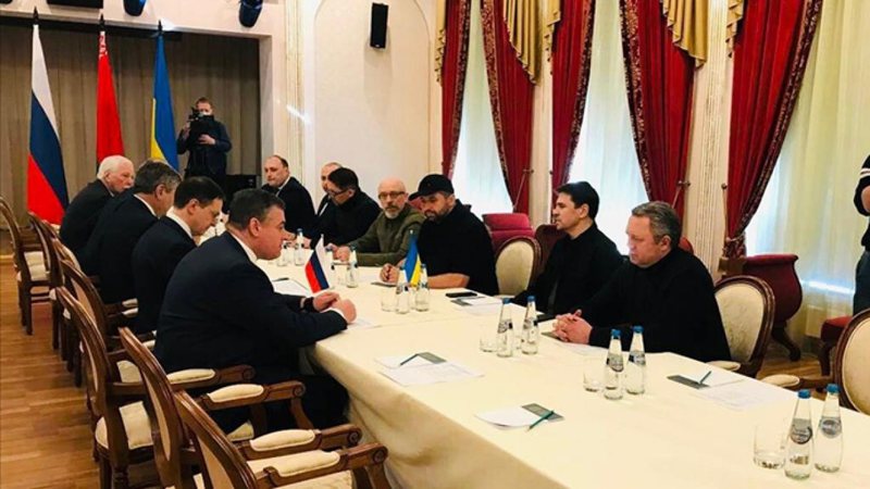Bisedimet Moskë-Kiev, arrihet marrëveshje për armëpushim të përkohshëm 800 0 6220e46a6b550
