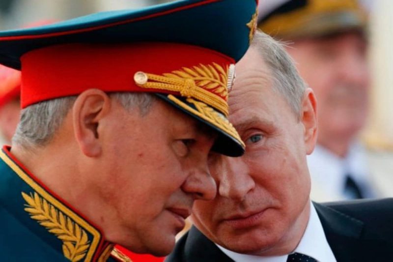 Shfaqet për herë të parë në publik pas 2 javësh mungesë ministri i besuar i Vladimir Putinit 800 0 623c6e793cde9