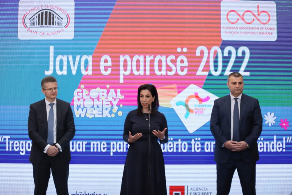 Java e Parasë 2022 / Kushi për Edukimin Financiar: T’u mësojmë nxënësve si të fitojnë para me ndershmëri 8b7647f1 4cd4 42da b473 cafebfde0e4e