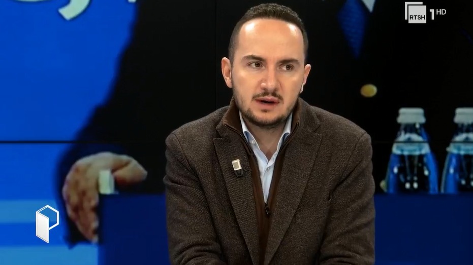 Kriza në PD, Salianji: Basha duhet të tërhiqet pa kushte për Berishën, ka përgjegjësi për humbjen si kryetar partie B7683F46 D1B9 4F21 8539 B7E16210EC61