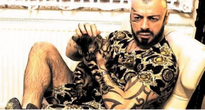 Rrahu prindërit në mesnatë, arrestohet Vali Corleone Capture 61 696x375 1