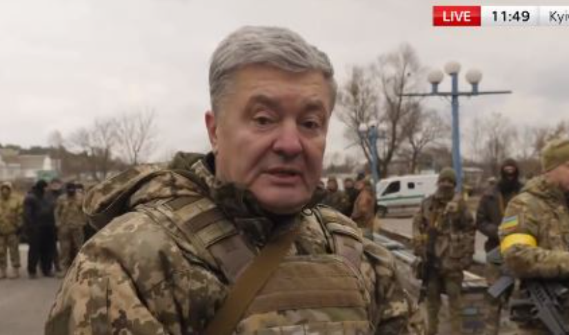 Poroshenko zbret në terren të ndajë ndihma për forcat ukrainase POROSHENKO 1