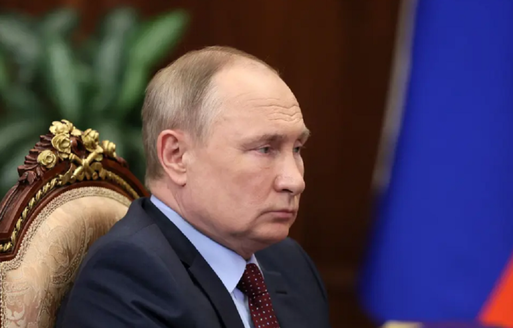 Gazeta britanike: A mund të ndalohet Vladimir Putini duke e ftuar Rusinë që të bëhet pjesë e NATO-s? Putin