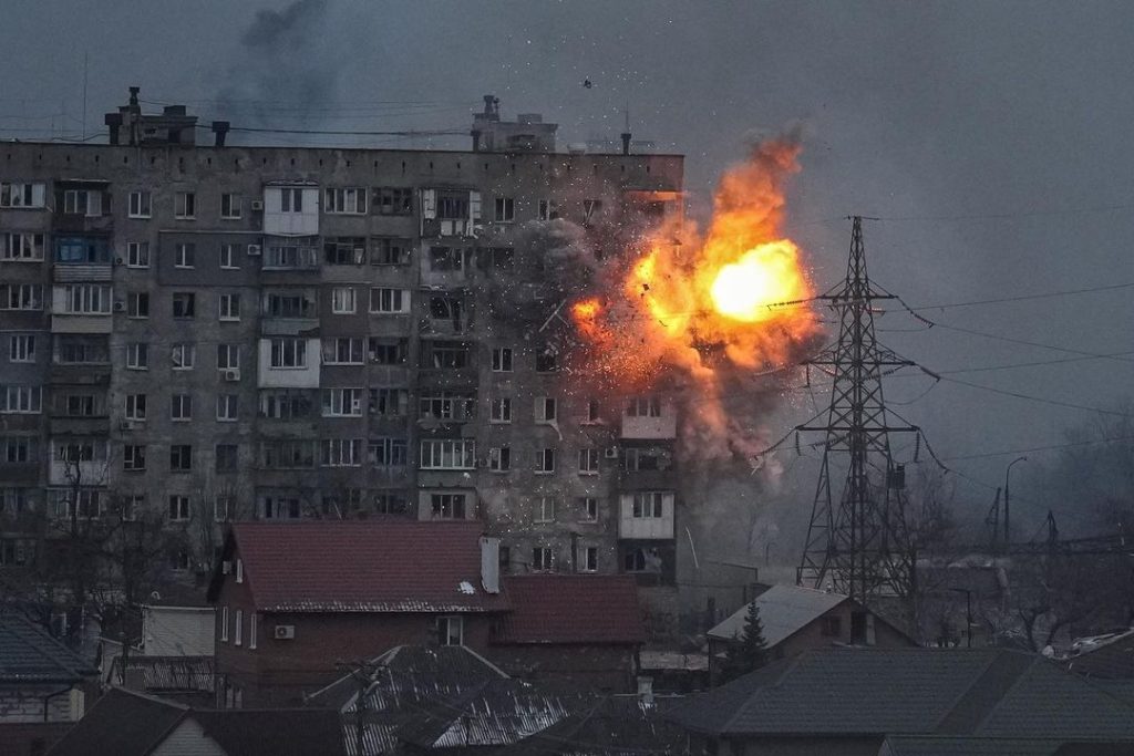 Rusia sulmon bazen ushtarake ne Lviv