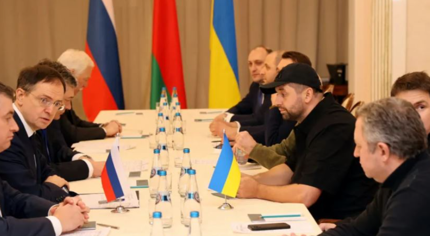 Lufta/ Nis raundi i katërt i bisedimeve, detaje nga takimi mes dy delegacioneve Takimi rusi ukraine