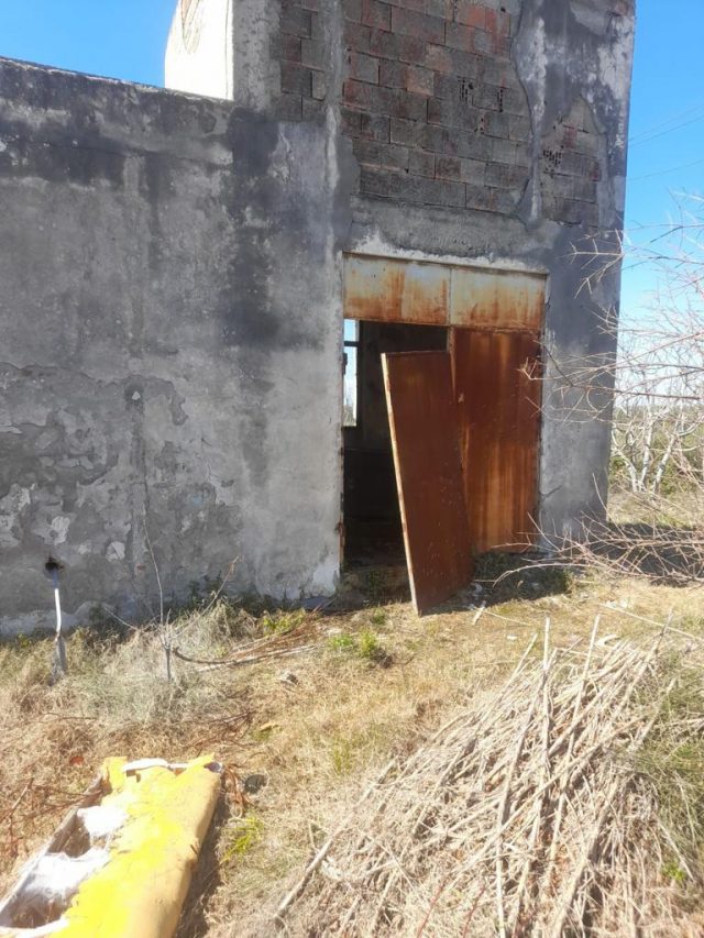 E pazakontë/ Banorët e Novoselës mbeten pa ujë si pasojë e vjedhjes së transformatorit të fshatit 2 aa395ff4 85da 417d 8ea4 2c80ca2c1dbc 640x853 1