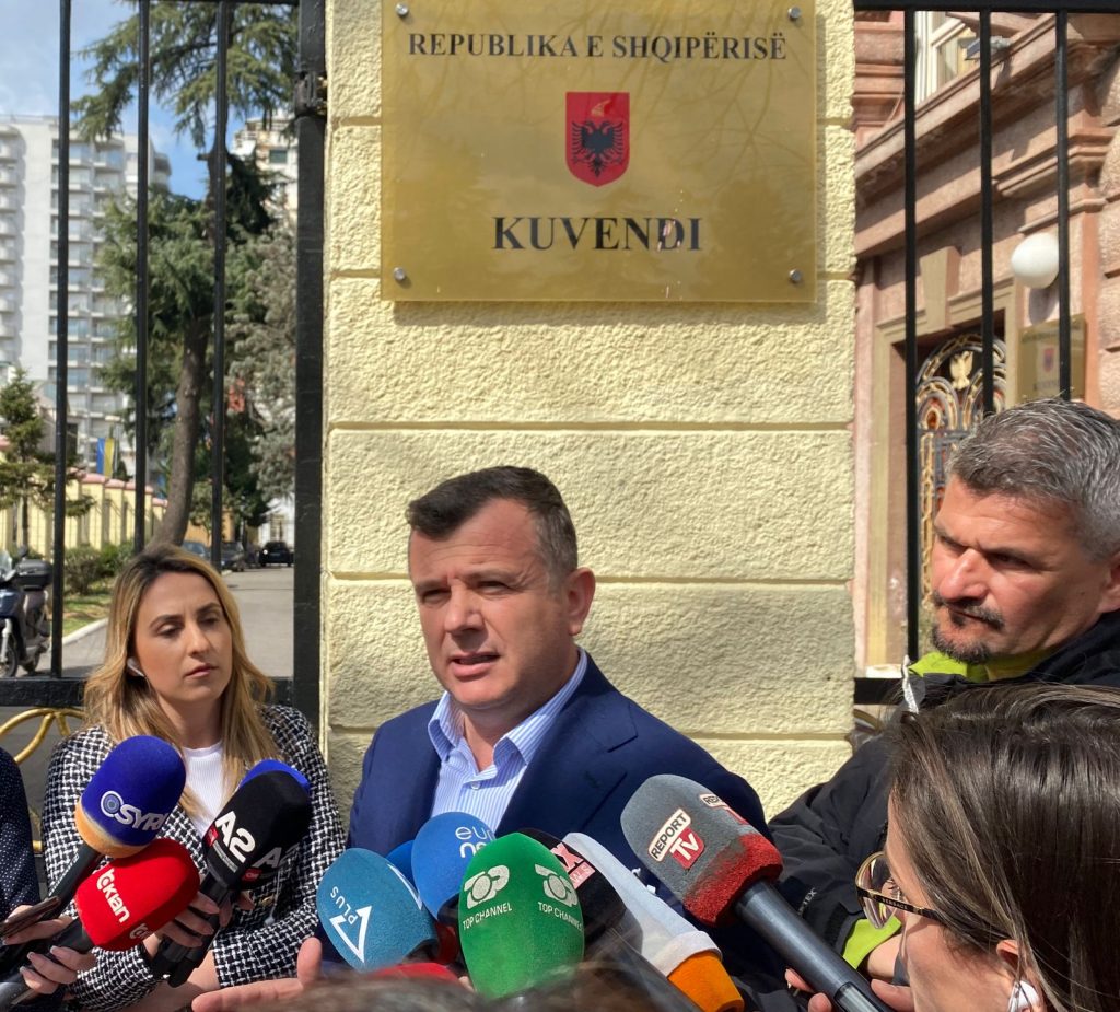 Merret vendimi, Kuvendi diskuton nesër heqjen e imunitetit për deputetin Alqi Bllako balla 2