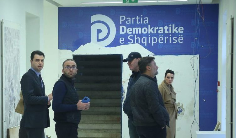 Komisioni i Rithemelimit merr në “dorë” selinë blu, “zhduken” bashkëpunëtorët e Bashës basha alibeaj