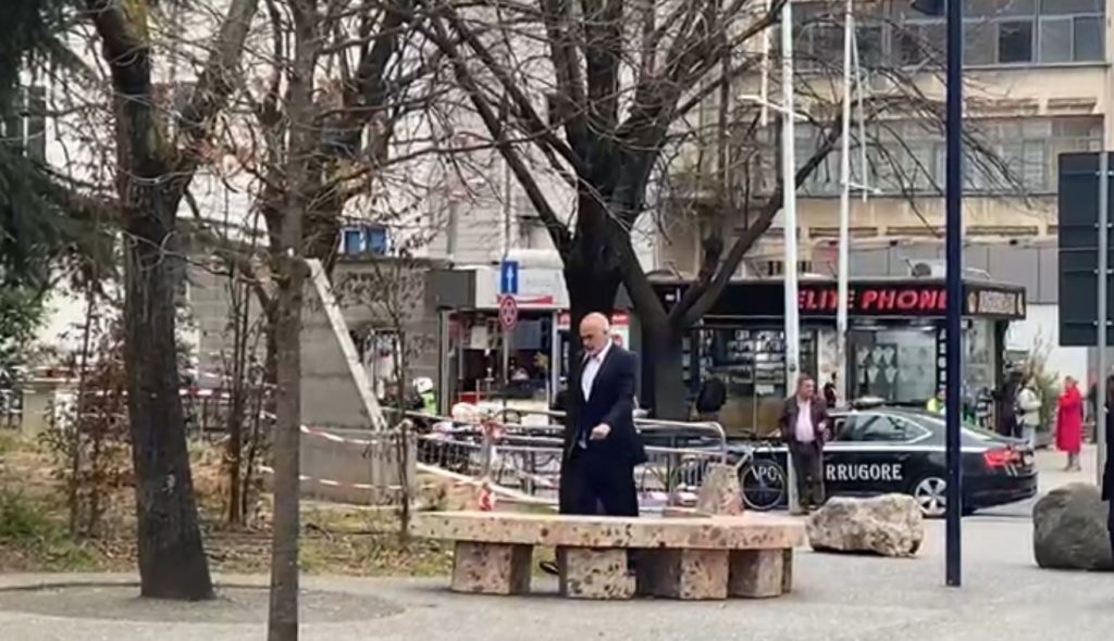 Rama mbledh me urgjencë Kryesinë e PS edi rama 11