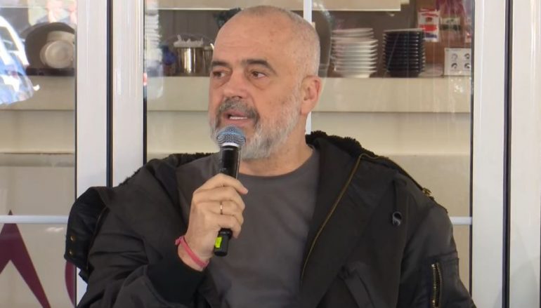 Rama i drejtohet protestuesëve: Nuk jam arrogant, turp kombëtar kjo që po bëni edi rama 5 770x439 1