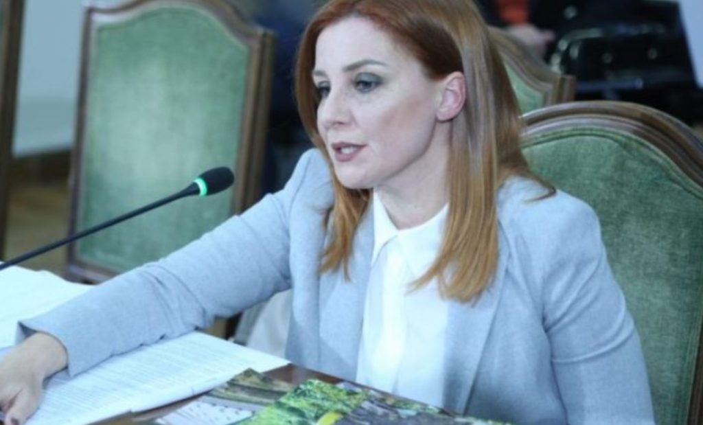 Del emri i njërës prej të “shënjestruarëve” nga SPAK, ja administratorja e inceneratorit që u lëshua urdhër arresti g 1