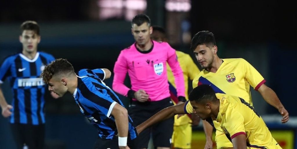 Dueli i të dëshpëruarve, Turqi-Itali i besohet arbitrave shqiptarë jorgji