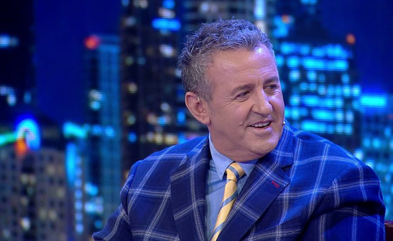 Agron Llakaj ironizon rritjen e çmimit të vajit, publikon videon që po ‘thyen’ rrjetin llakaj