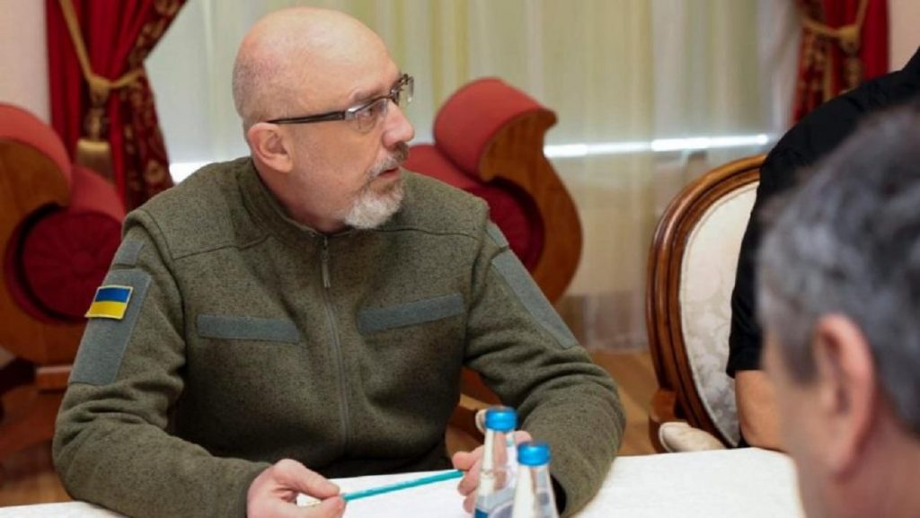 Ministri i Mbrojtjes në Ukrainë: 40 mijë euro për çdo ushtar rus që heq dorë nga lufta mm ukraine