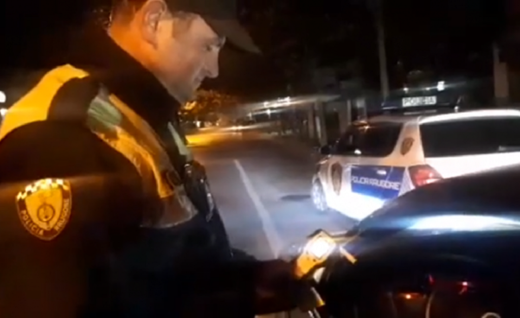 policia 1