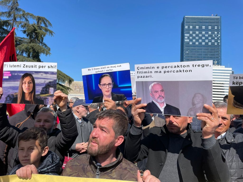 protesta 19 maers pankarta1