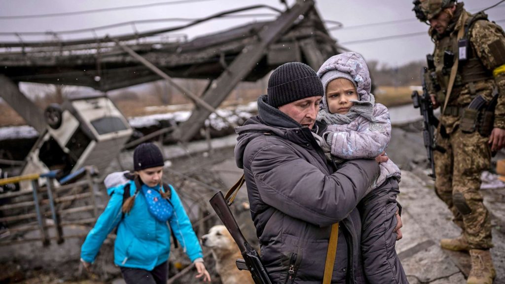 E dhimbshme/ Numri i fëmijëve të vrarë nga sulmet ruse rritet dita-ditës, ja sa është aktualisht refugee children 01 ap iwb 220302 1646239533222 hpMain 16x9 1600