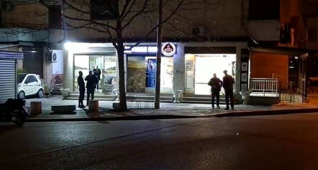Shkodër/ Breshëri kallashnikovi te furra e bukës, zbardhet motivi i sherrit mes dy komshinjëve shkod