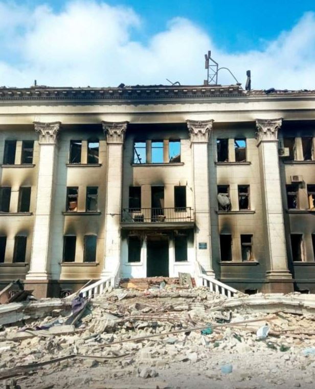 Mariupol, 300 civilë të vdekur nga bombardimi i teatrit 1 tt 1