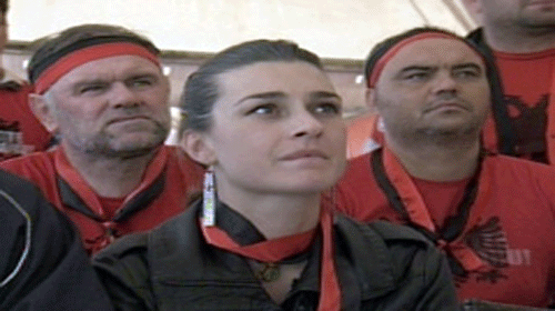 Jeta e trazuar e Elsa Lilës, nga humbja e nënës te shkëlqimi në festivale e futja në grevën e urisë së PS u35u9 maj ELSA LILA. WEBgif