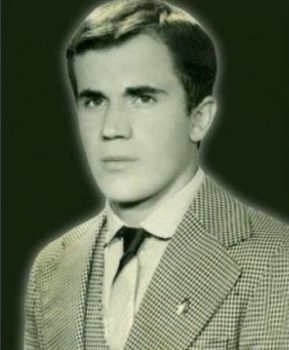 "Për këto merita të mëdha flet historia", Presidenti Meta nderon Nuhi Berishën me “Dekoratën e Artë të Shqiponjës" 1 07fe8cf7 20b8 4c89 ab86 066a42cb8f2e 289x350 1