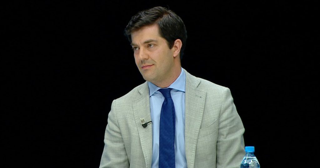 U emërua sot nga kryeministri Rama, kush është prefekt i ri i Korçës Nertil Jole 1200 630 60b7e2022fcdf