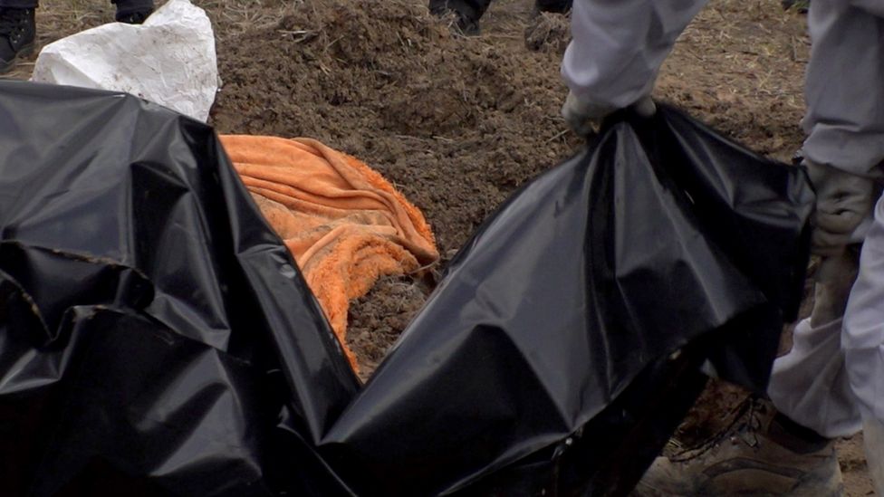 Analizë nga BBC: Rruga e gjatë e Ukrainës drejt drejtësisë 1 124162211 lowen bag