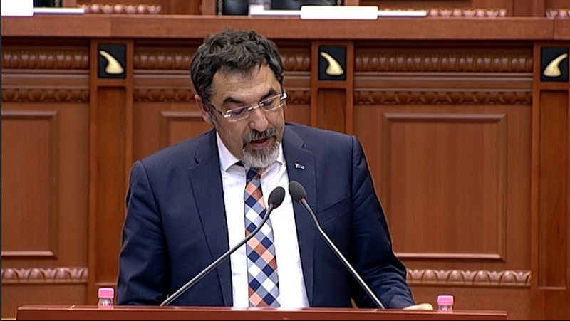 Çuçi: 21 shërbime të gjendjes civile do merren online, s’ka më sportele 5e6167d5df773cuci