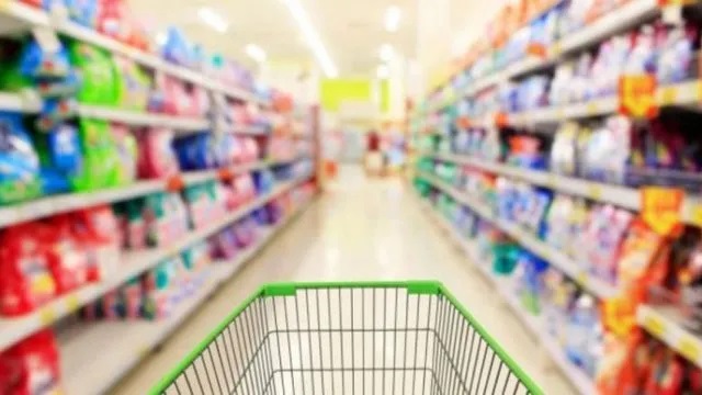 Bordi i Transparencës përcakton çmimet e reja për miellin, vajin, sheqerin e orizin 640 0 supermarket