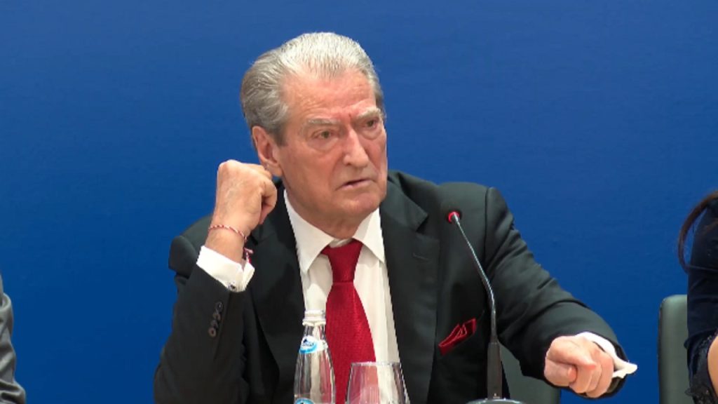 PD tryezë me ekspertët, Berisha: Shqipëria po zbras digat në kundërshtim me ligjin Berisha 4