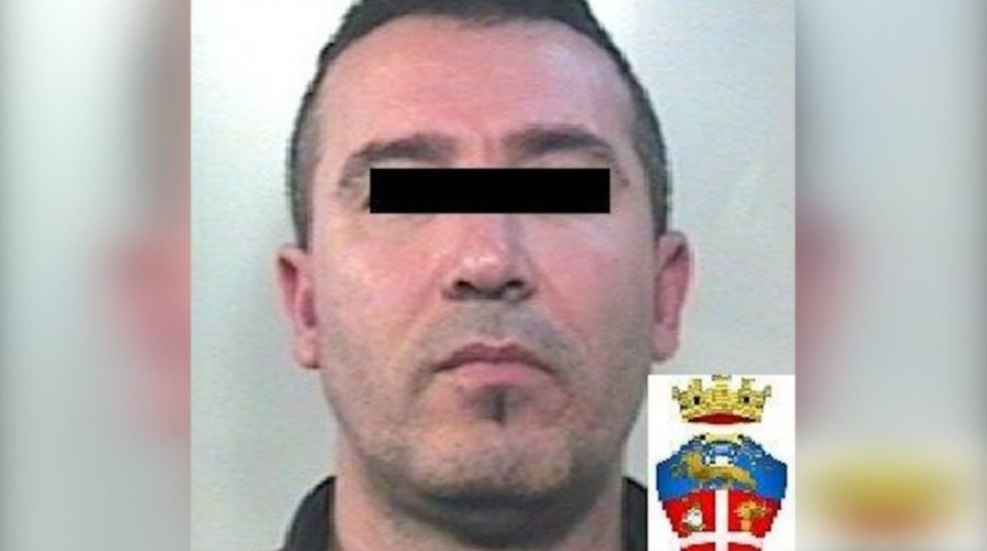 Emri/ Vrau 2 vëllezërit vlonjatë, kapet pas 24 vjetësh shqiptari në Itali por gjykata e le në “arrest shtëpie”. Familjarët: Na vranë për herë të dytë Capture 440