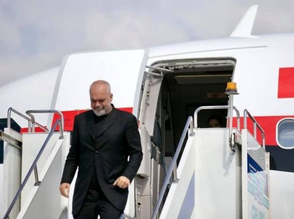 Kryeministri Rama vizitë dy ditore në Azerbajxhan dhe Turqi, ja axhenda RRama avion 605x450 1