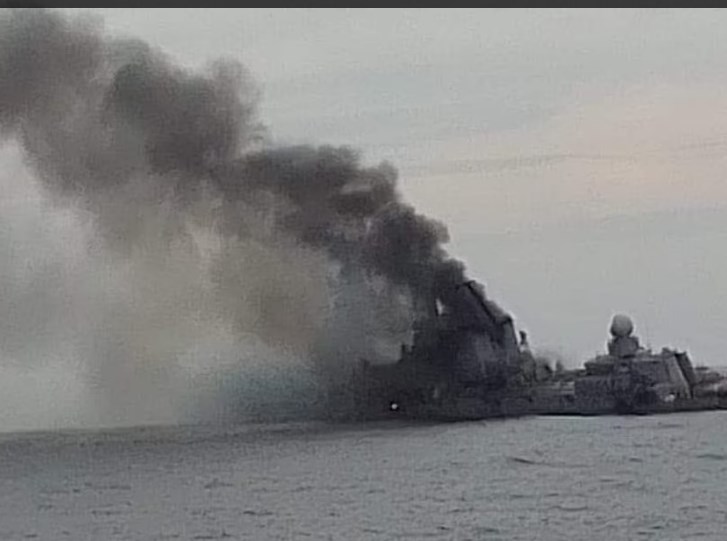Publikohen pamjet e flotës ruse teksa fundoset, të mbijetuarit tregojnë momentet e tmerrit 2 Screenshot 13 1