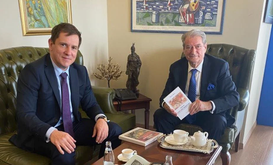 Berisha rinis takimet me diplomatët, ja me cilin ambasador u takua sot ambasadori cek