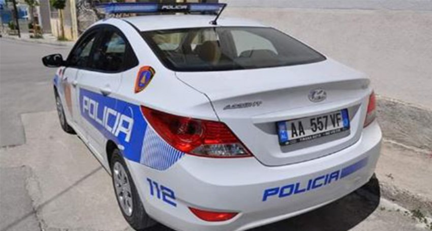 Tiranë/ Aksidentoi policin dhe u largua nga vendngjarja, në kërkim shoferi auto makine policie1600149396