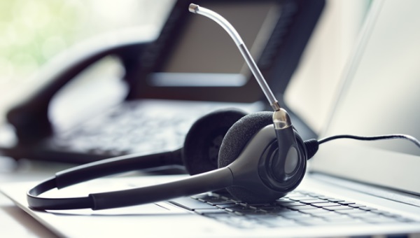 “Dua të dhuroj 720 mijë euro”, vlonjati bie pre e mashtrimit në internet, paguan 20 mijë euro… call center mashtrimet1