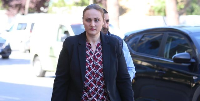 Elisabeta Imeraj: Kush e kërkon shkarkimin tim, vetëm kësaj pyetje s’iu dha përgjigje elisabeta imeraj 1