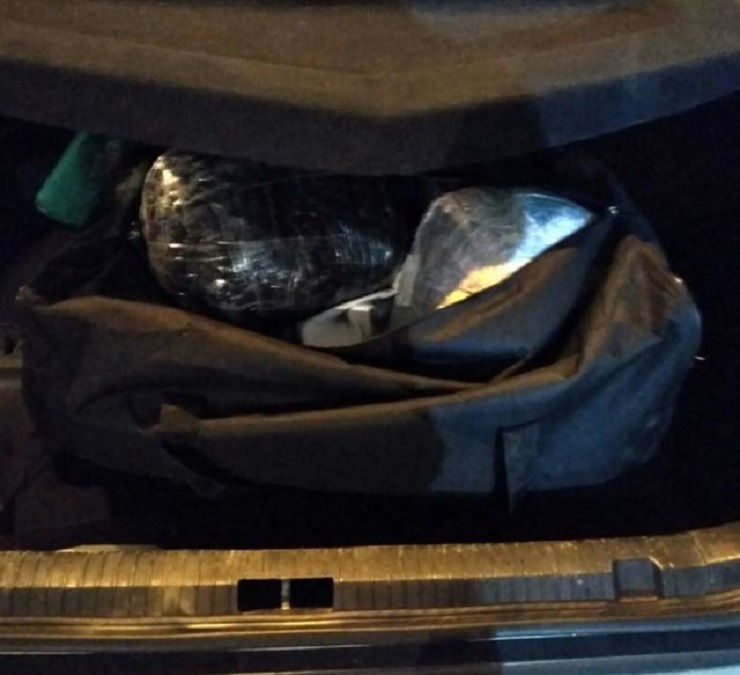 Drejt Greqisë me 8 kg kanabis në makinë, në pranga dy shqiptarë 1 greqiii