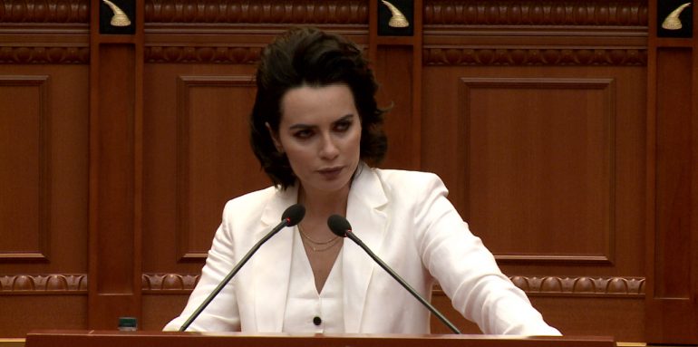 Duma: Isha në shtëpinë e Ilvi Metës, policia e kapte dhe e rrihte grida duma 1 770x383 1