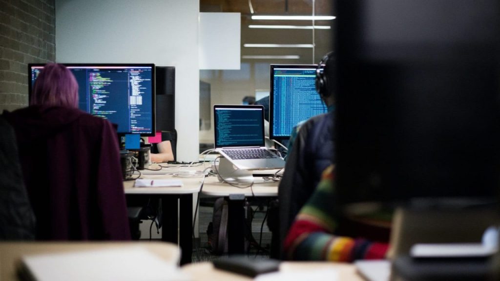 hack capital uv5 bsypFUM unsplash scaled e1603090770296 1280x720 1
