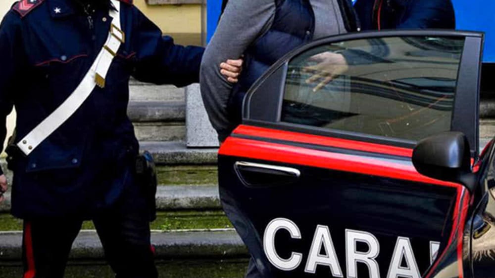 Itali/ 10 kg kokainë futin në sherr shqiptarët, arrestohen 2 persona dhe gjendet një i plagosur në bagazhin e makinës itali 2