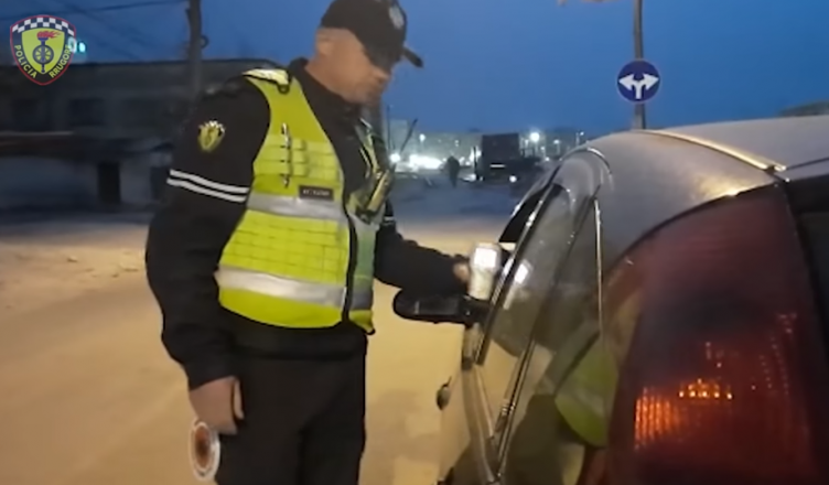 Policia me “dorë të hekurt” arrestohen 42 shofera/ “Fluturojnë” qindra patenta policia 1 752x440 1
