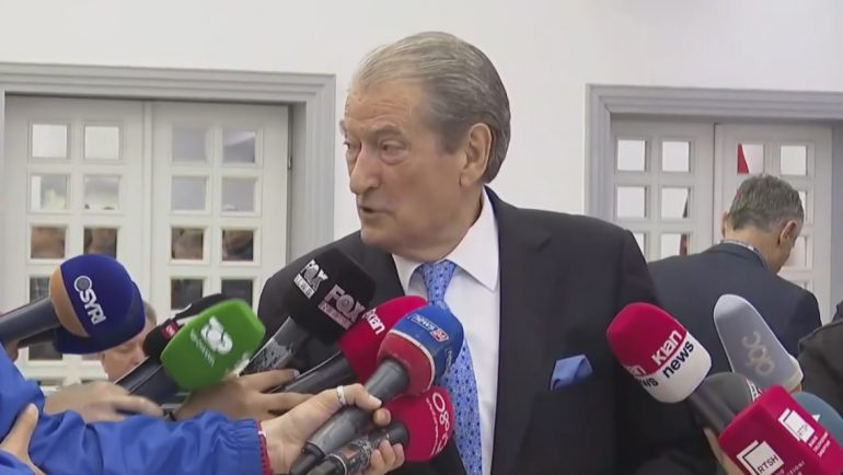 Zgjedhjet e “Rithemelimit”, Berisha: Demokratët firmosin me votën e tyre opozitën e vërtetë (Video) sali berisha222 770x434 1