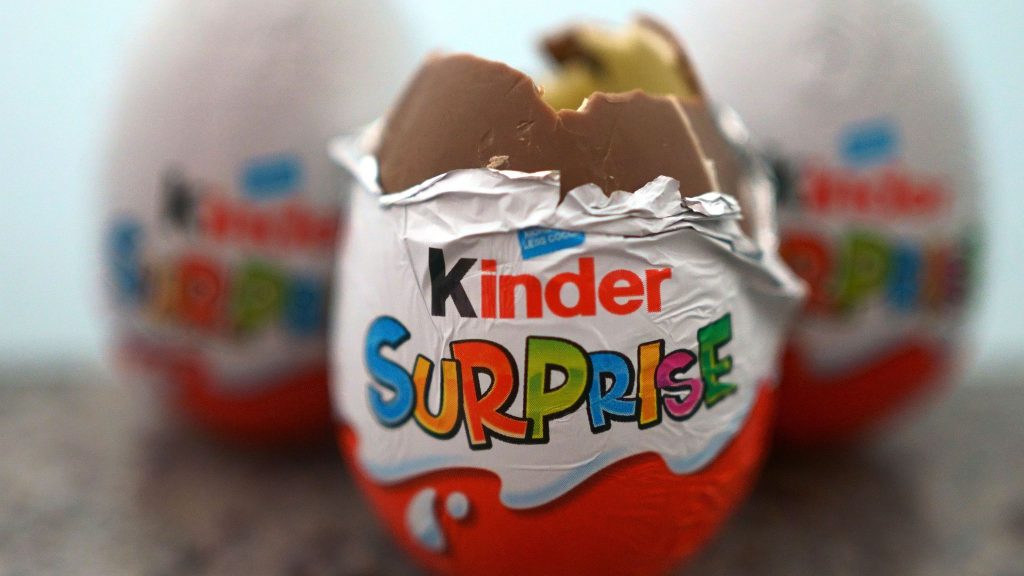 “Nuk garanton sigurinë ushqimore”, mbyllet fabrika e “Kinder Surprise” pas skandalit me salmonelën skynews kinder eggs salmonella 5730979