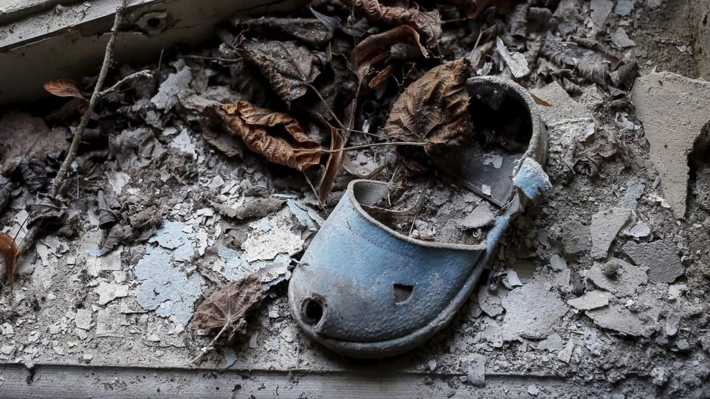 Ja sa fëmijë kanë mbetur viktimë e luftës në Ukrainë që prej fillimit të saj 170517 nemtsova orphaned ukraine tease kbwxjz