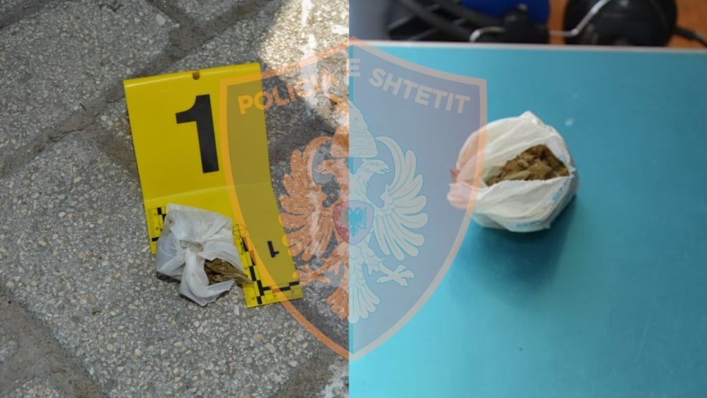 Emri/ Shpërndante drogë në qytet, arrestohet 39-vjeçari në Berat. Policia i gjen në makinë edhe... 2 212