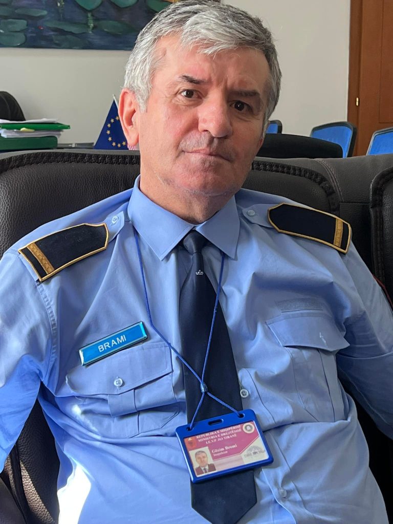38 vjet polic në burgun 313/ Historia e Nën/Inspektor Gëzim Bramit, i lidhur përjetësisht me uniformën 2 281400037 10228255651086103 4142063294237399588 n