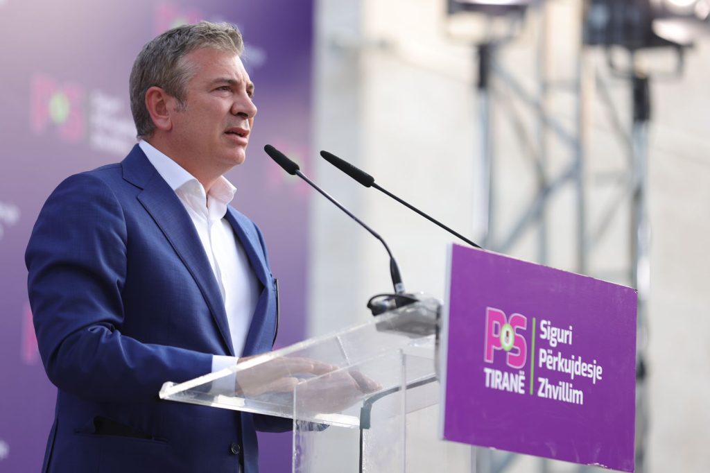 PS starton zgjedhjet në Tiranë, Gjiknuri ironizon dhe garën në PD: Nuk duam të bëjmë zgjedhje si ato që ai bërtiste nga 300 bëje 500 3571936B 08A7 487D 909C 84C8A4C99C2C