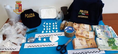 Policia italiane arreston shqiptarin që e ktheu makinën në dyqan droge E3692A3E 6CCC 4F0E 9ED4 4B9068AF8420